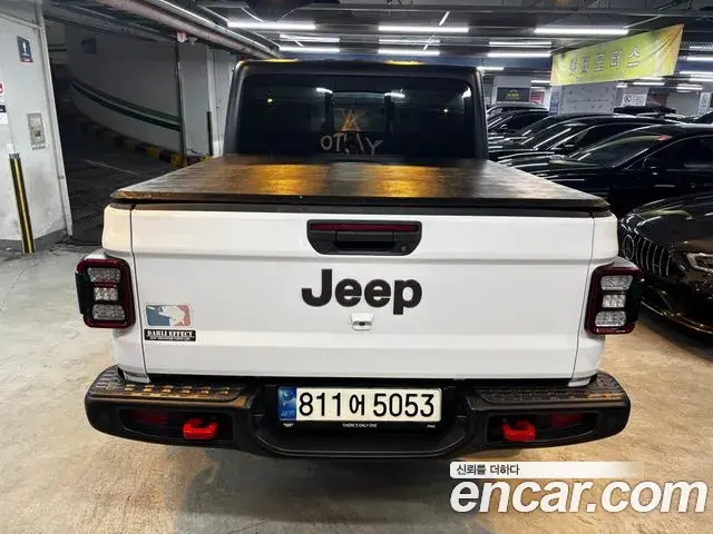 Jeep Gladiator 2023 — Фото 3/18