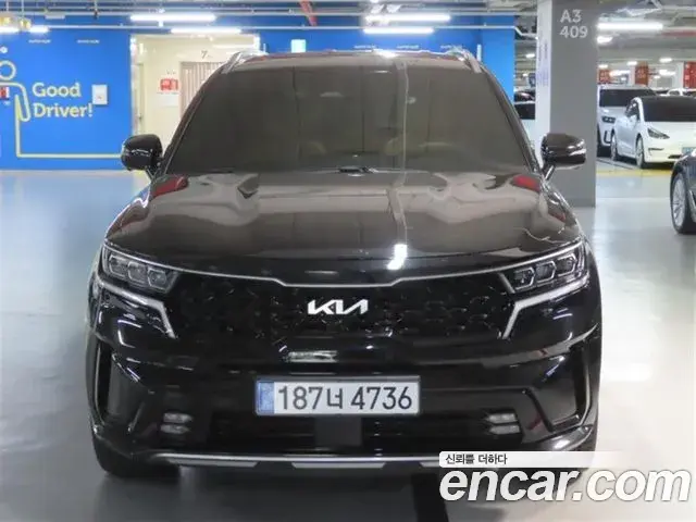 Kia Sorento 2022 — Фото 1/20