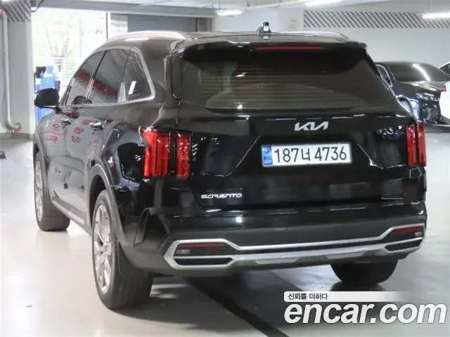 Kia Sorento 2022 — Фото 3/20