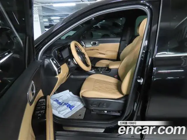 Kia Sorento 2022 — Фото 6/20