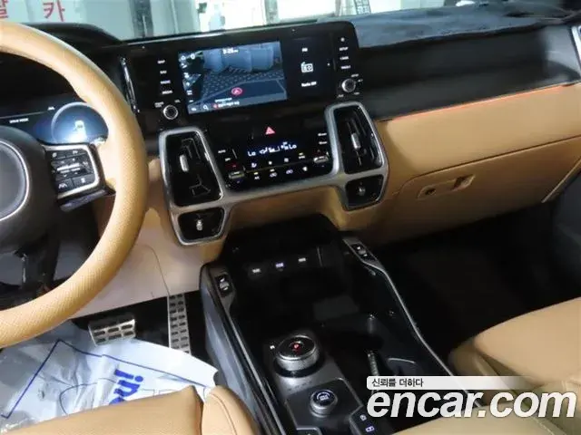 Kia Sorento 2022 — Фото 11/20