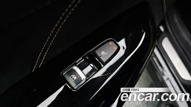 Kia K5 2023 — Photo 4/37