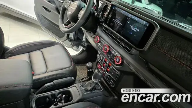 Jeep Wrangler 2025 — Фото 11/20