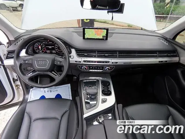 Audi Q7 2019 — Фото 10/20