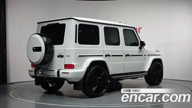 Mercedes-Benz G-Class 2020 — Фото 2/20