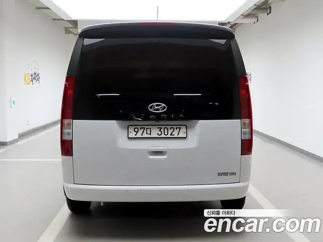 Hyundai Staria 2021 — Фото 2/18