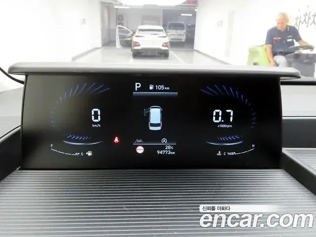 Hyundai Staria 2021 — Фото 9/18