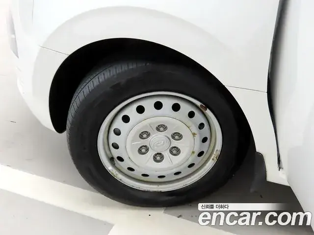 Hyundai Staria 2021 — Фото 16/18