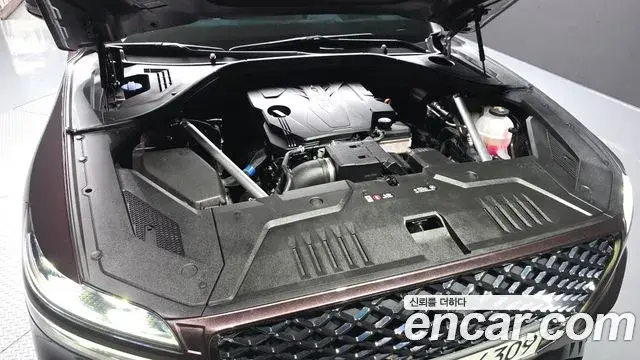 Genesis GV70 2021 — Photo 5/20