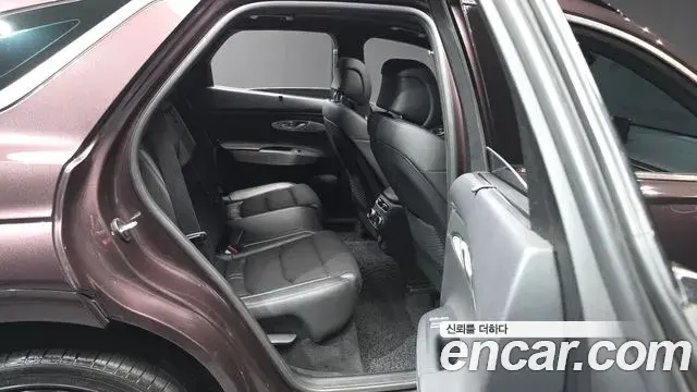 Genesis GV70 2021 — Photo 11/20