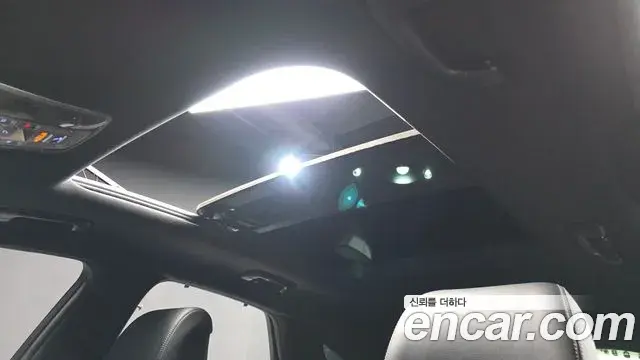 Genesis GV70 2021 — Photo 18/20