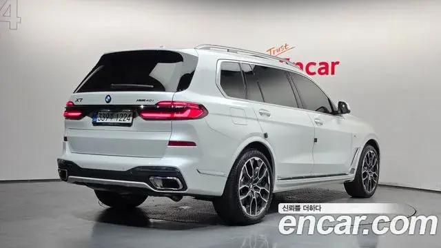 BMW X7 2025 — Фото 2/20