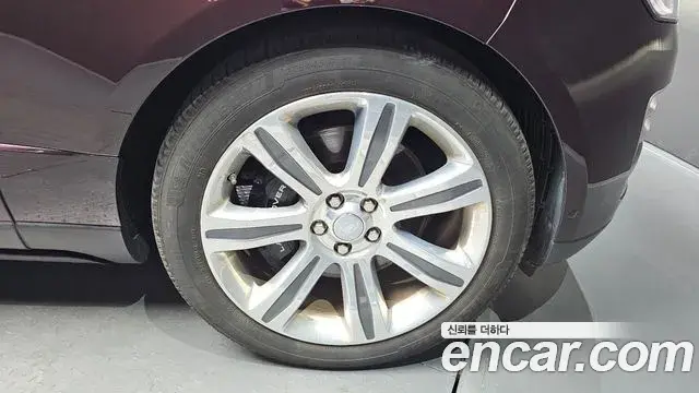 Land Rover Range Rover 2019 — Photo 22/30