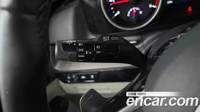 Kia Carnival 2021 — Şəkil 14/35