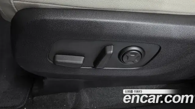 Kia Carnival 2021 — Şəkil 9/35