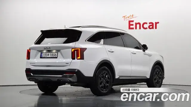 Kia Sorento 2024 — Photo 2/20
