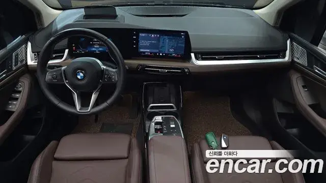 BMW 2 Series Active Tourer 2025 — Фото 7/20
