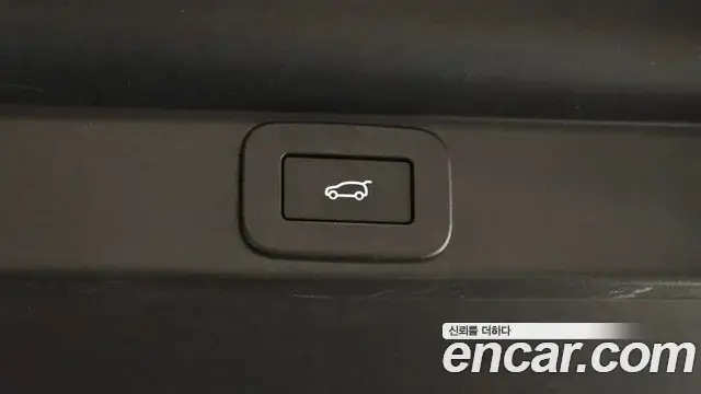Land Rover Range Rover 2024 — Photo 18/47