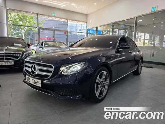 Mercedes-Benz E-Class 2019 — Фото 1/19