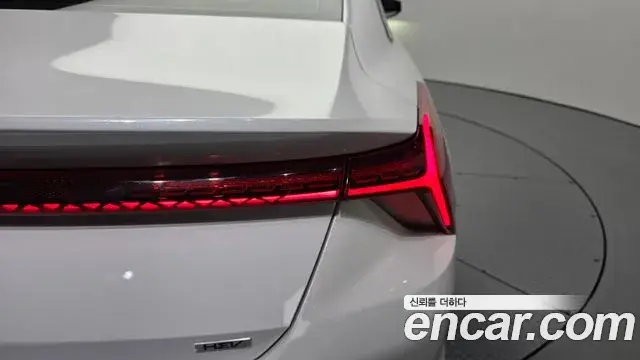 Kia K8 2021 — Şəkil 26/33