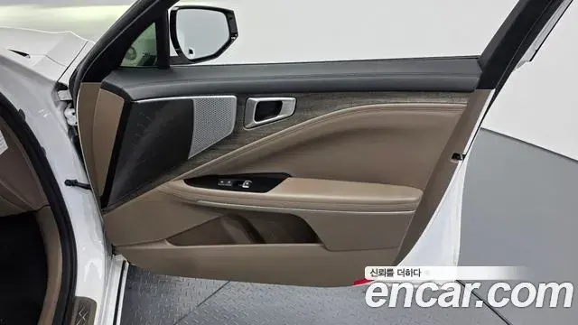 Kia K8 2021 — Şəkil 17/33