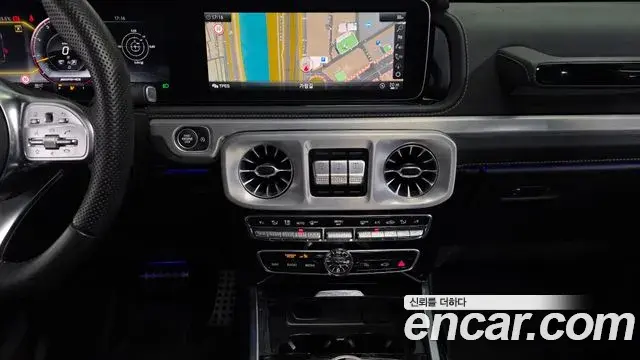 Mercedes-Benz G-Class 2021 — Photo 18/31