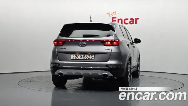 Kia Sportage The Bold 2020 — Фото 4/20