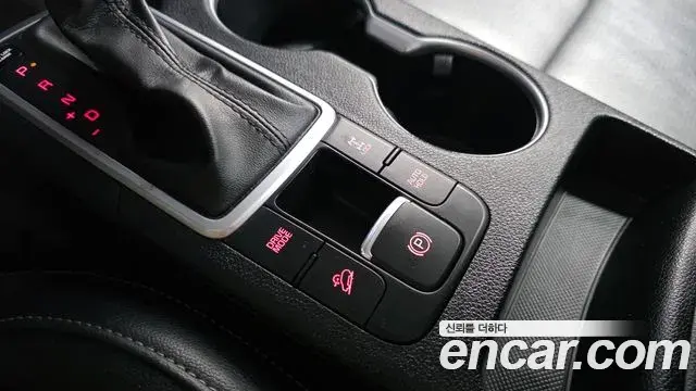 Kia Sportage The Bold 2020 — Фото 17/20