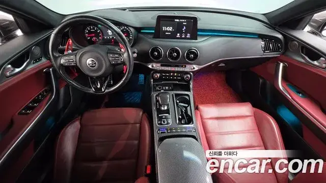 Kia Stinger 2019 — Фото 7/20