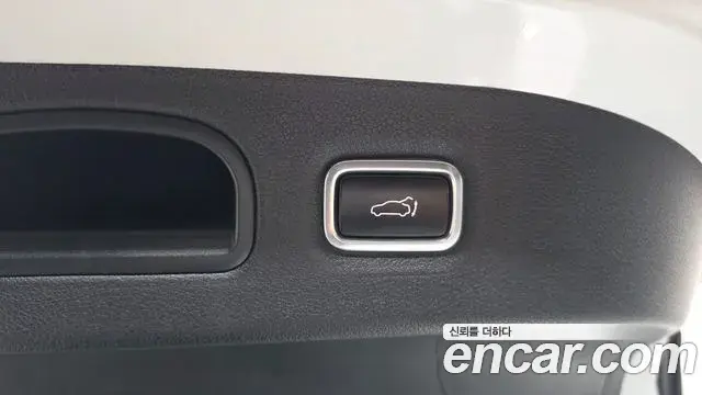 Kia Stinger 2019 — Фото 16/20