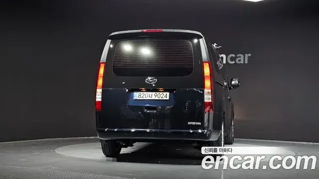 Hyundai Staria 2022 — Photo 4/20