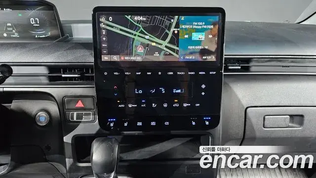 Hyundai Staria 2022 — Photo 13/20