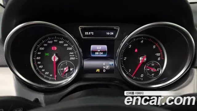 Mercedes-Benz GLE-Class 2018 — Фото 8/20