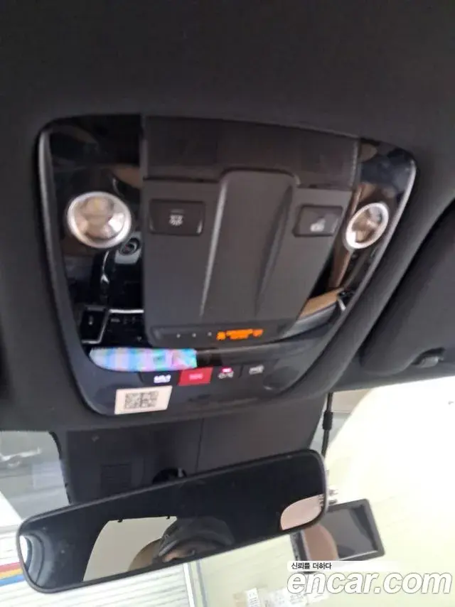 Kia Sorento 2022 — Фото 16/17