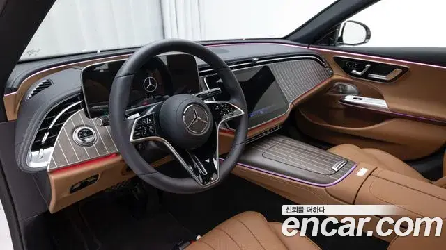 Mercedes-Benz E-Class 2026 — Photo 16/19