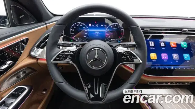 Mercedes-Benz E-Class 2026 — Photo 19/19