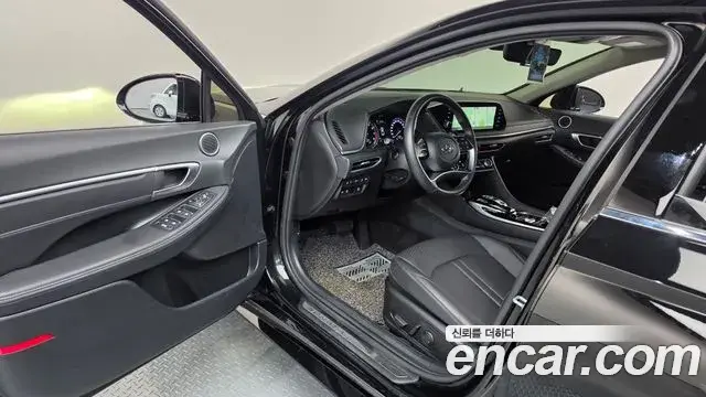 Hyundai Sonata 2021 — Фото 10/20