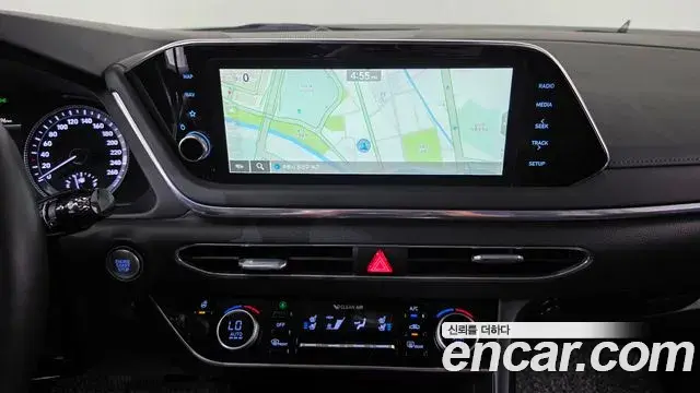 Hyundai Sonata 2021 — Фото 13/20