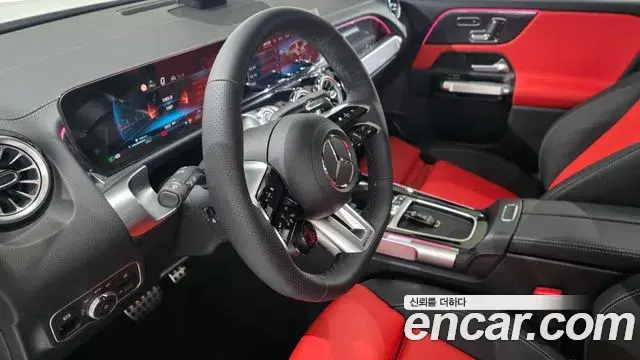 Mercedes-Benz GLB-Class 2026 — Фото 15/20