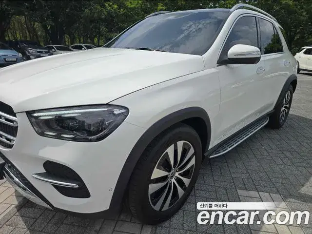 Mercedes-Benz GLE-Class 2026 — Фото 4/6
