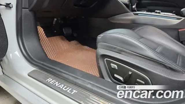 Renault Samsung SM6 2021 — Фото 18/20