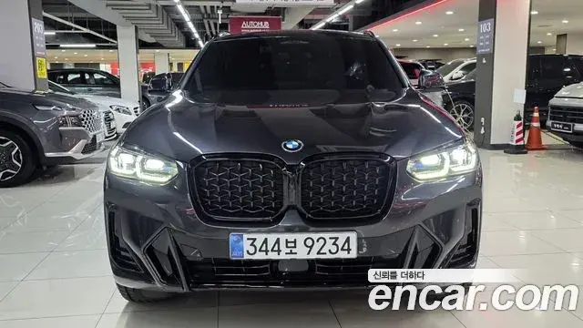 BMW X4 2025 — Фото 1/20