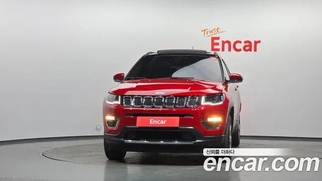 Jeep Compass 2018 — Фото 3/20