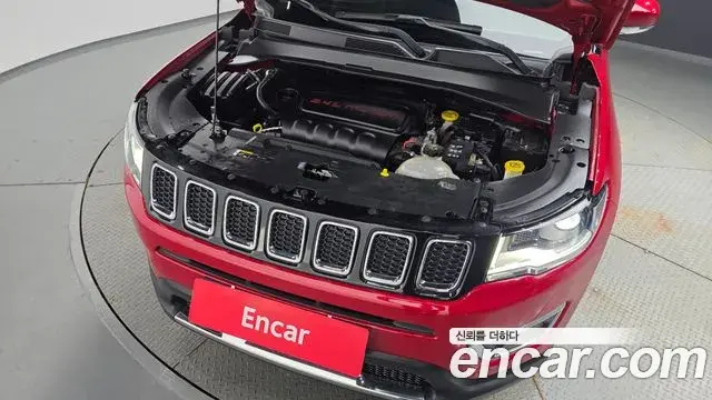 Jeep Compass 2018 — Фото 6/20