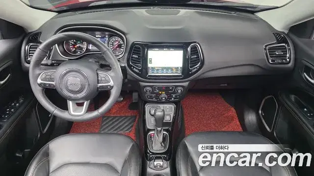 Jeep Compass 2018 — Фото 7/20