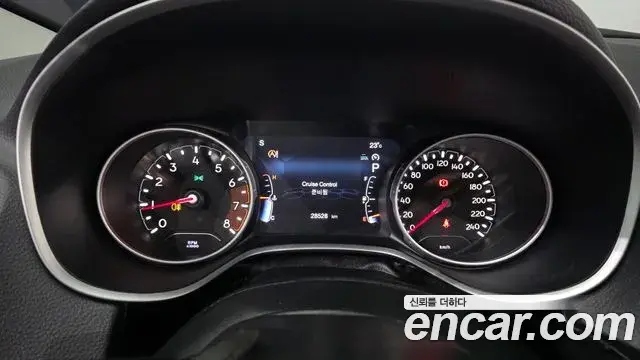 Jeep Compass 2018 — Фото 8/20