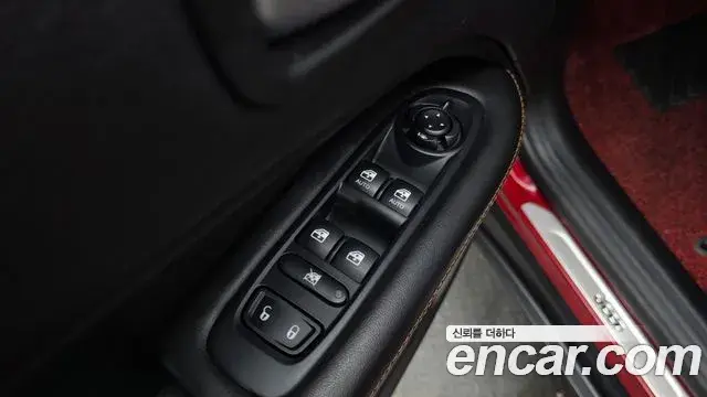 Jeep Compass 2018 — Фото 12/20