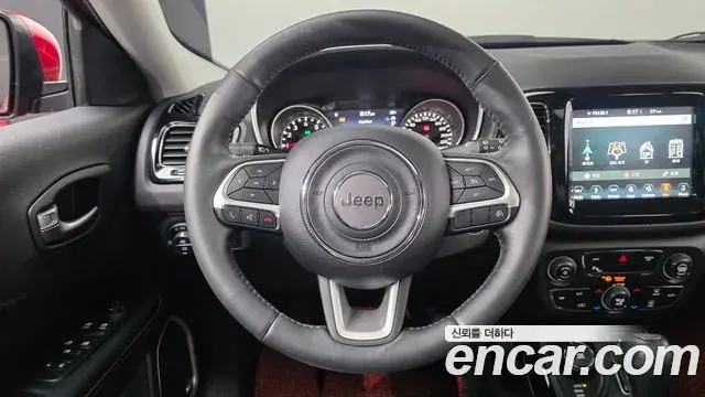 Jeep Compass 2018 — Фото 14/20