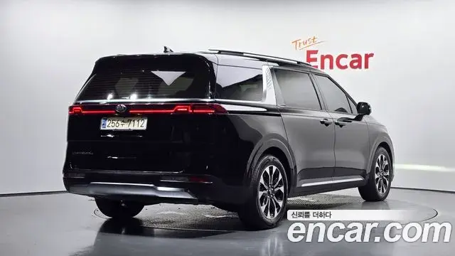 Kia Carnival 2021 — Фото 2/20