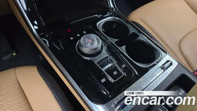 Kia Carnival 2021 — Фото 9/20